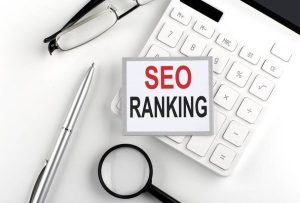 بهترین راه‌ها برای به حداکثر رساندن درآمد از شغل آرایشگری زنان